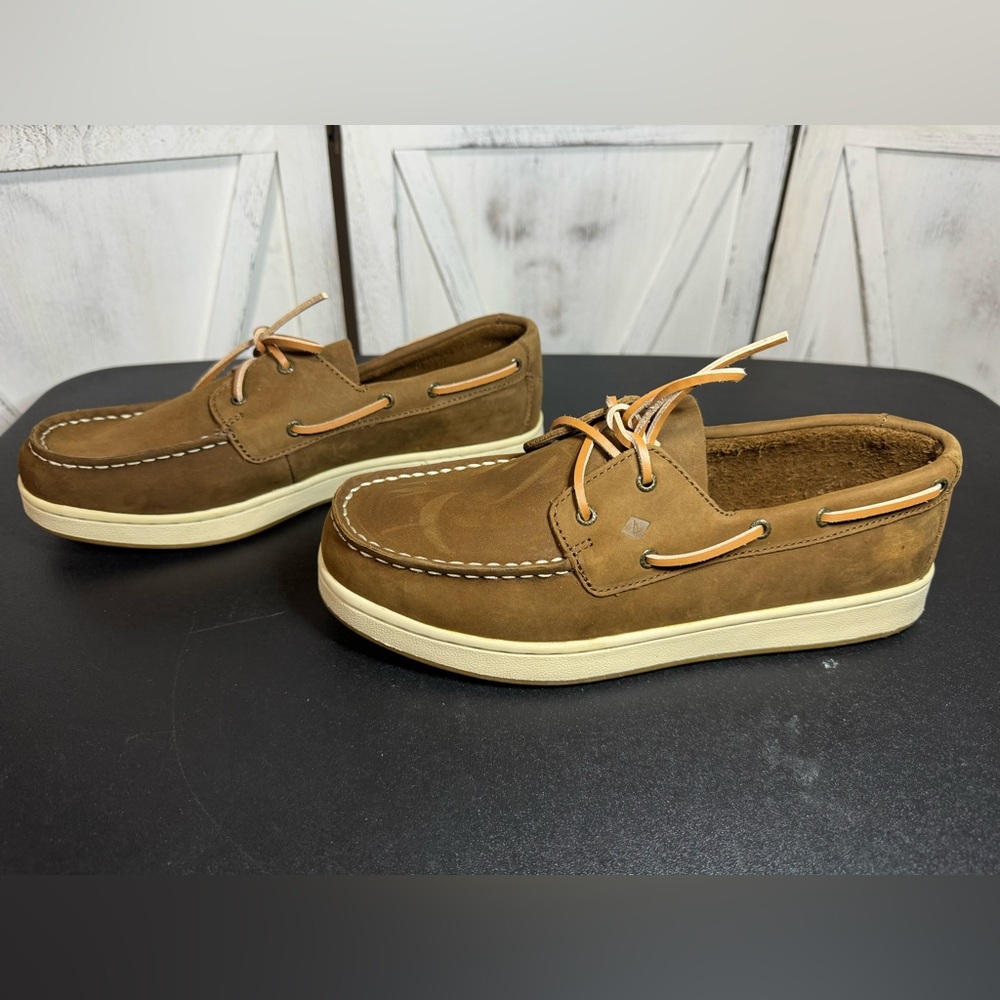 New size 6.5 Genuine Leather
Sperry Cup II Boat Shoe